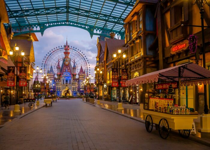 DISNEY LAND